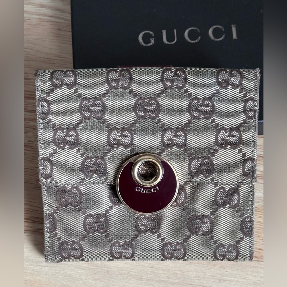 Gucci Monogram Eclipse Wallet with Burgundy Accent - Vintage